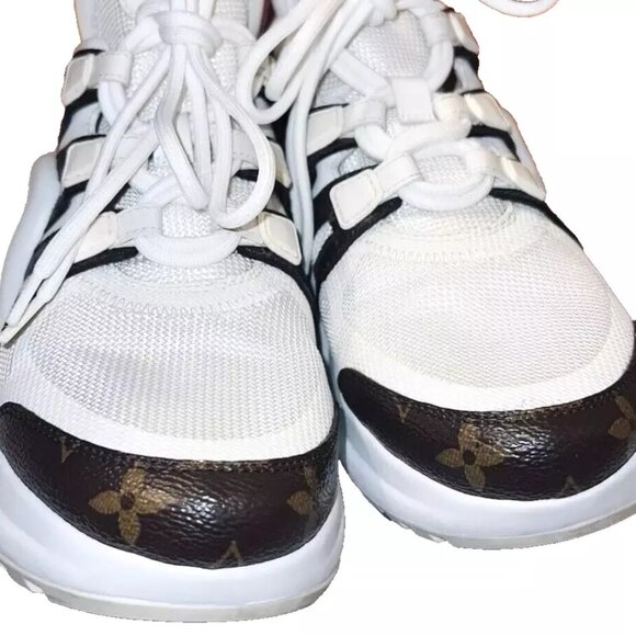 ** Louis Vuitton** LV Archlight Monogram Sneakers** 40 with Authentication - Picture 10 of 16